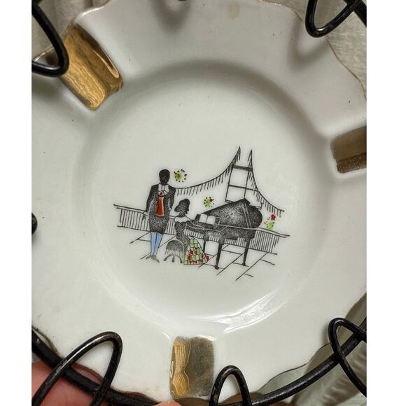 Wire Frame Vintage Decorative Plates . Ash Tray . Wall Decor Japan Hand Painted - Picture 9 of 10